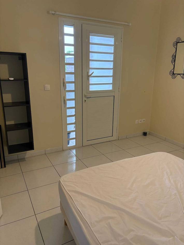 Gîte pour 2 personnes, avec terrasse à Le Robert - 4