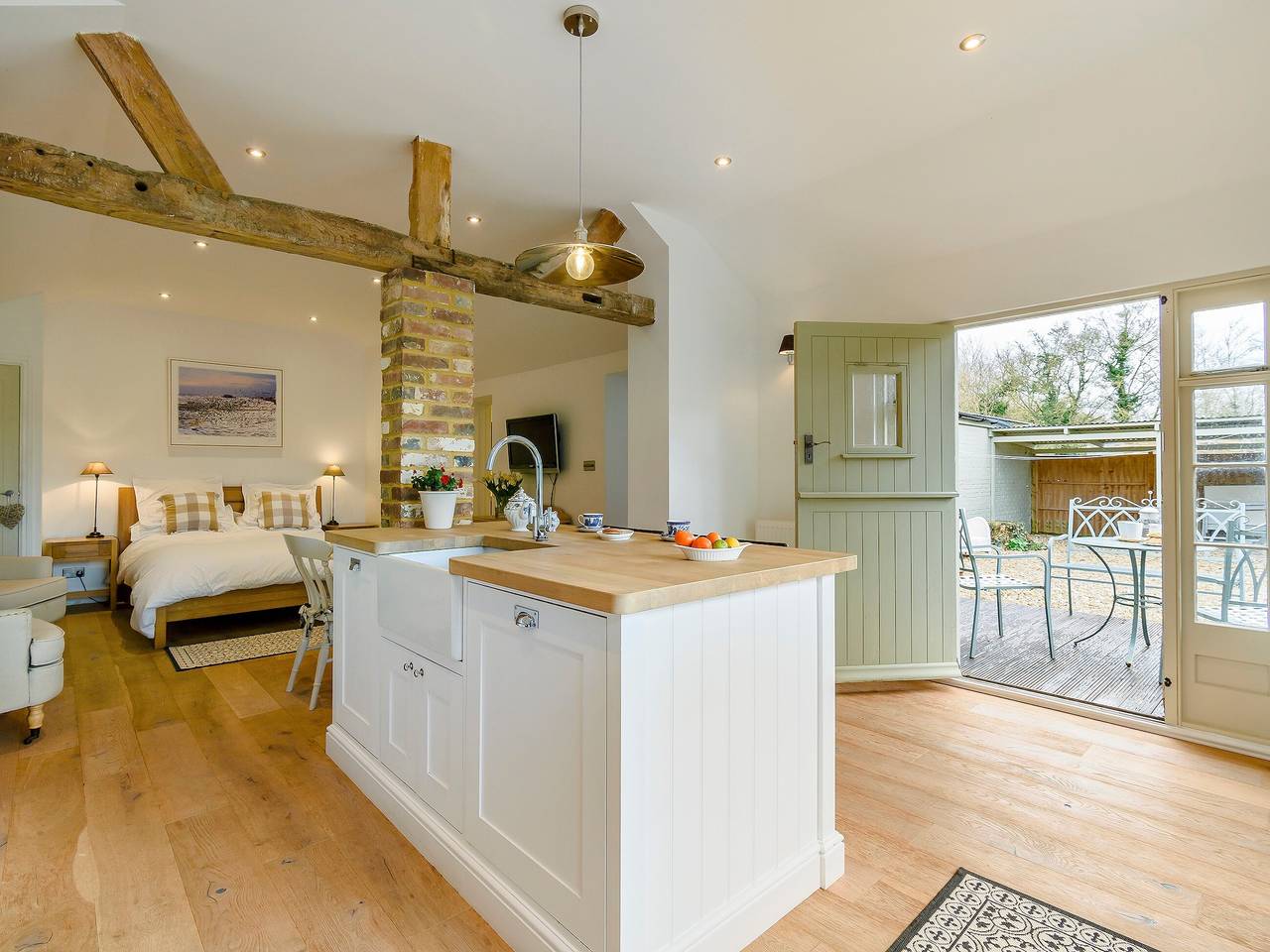 Log Cabin for 2 People in East Chiltington, East Sussex