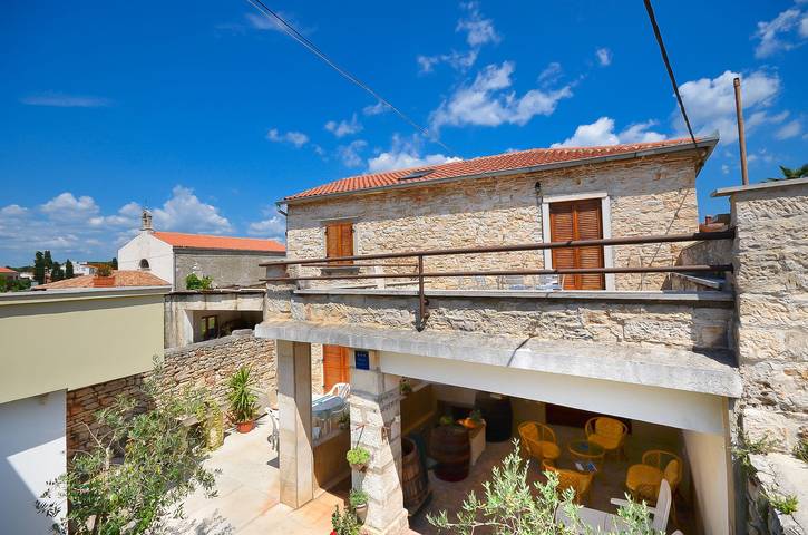 Ferienhaus für 4 Personen, mit Garten und Balkon in Fazana - 4