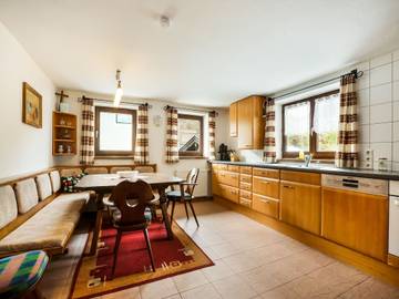 Ferienhaus für 16 Personen in Jochberg, Bezirk Kitzbühel, Bild 2