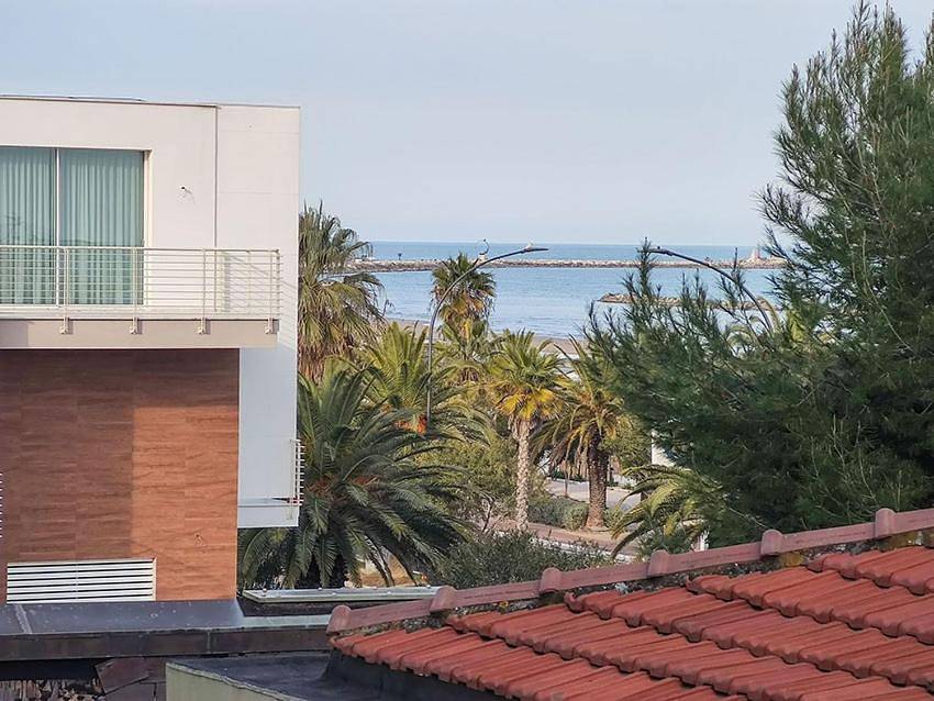 Appartamento intero, Ampio Quadrilocale 8 Pax vista mare in Spiaggia ibera, San Benedetto del Tronto