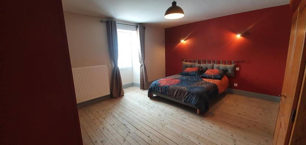 Gîte pour 6 personnes, avec balcon à Sirod - 4