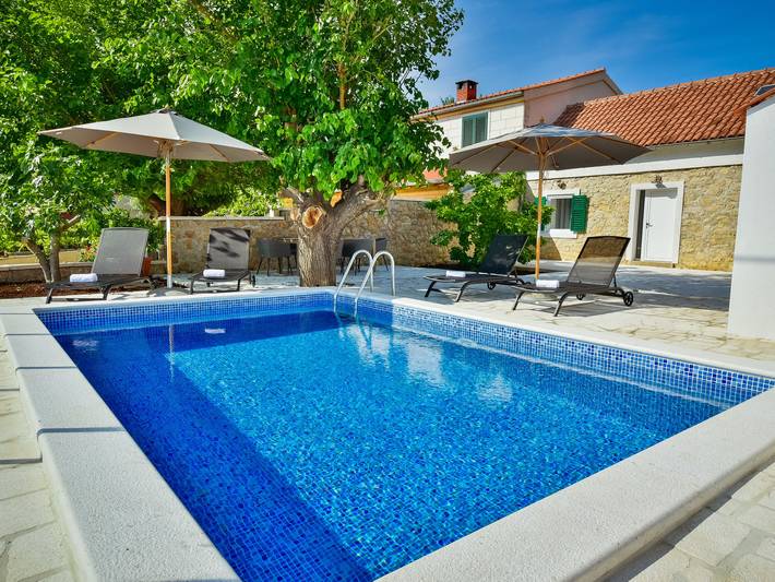 Ferienhaus für 6 Personen in Obrovac