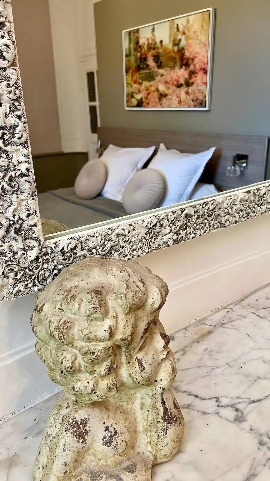 Chambre 'Euphrasine' avec vue sur la montagne, Wi-Fi et climatisation in Gémenos, Région de Marseille