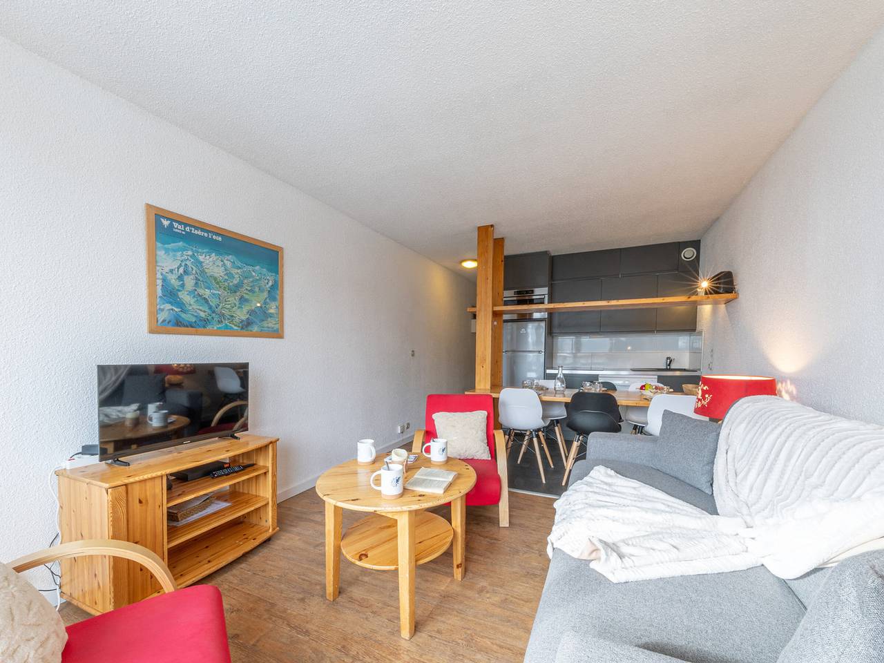 Appartement entier, Appartement lumineux Sud à La Daille avec Wifi et Animaux admis, skis aux pieds in Val-d'Isère, Massif de la Vanoise
