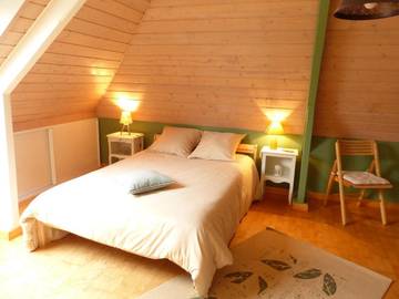 Chambre d’hôte pour 4 personnes, avec vue et jardin à Réguiny