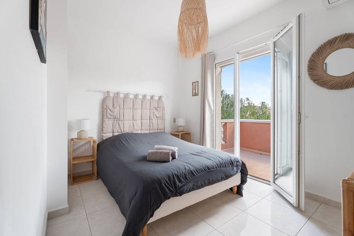 Villa les Citronniers - Piscine, 100 m de la plage in La Nartelle, Sainte-Maxime