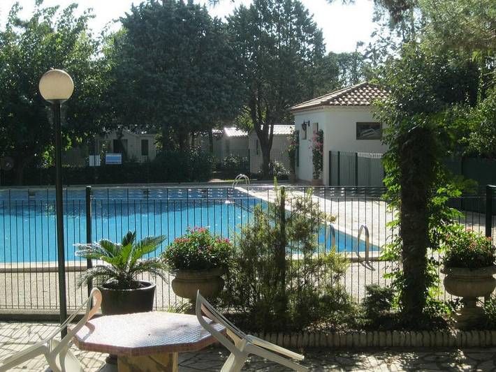 Camping Le Rebau  - Mobilheim 4 personen - 2 Zimmer in Montblanc, Mittelmeerküste (Frankreich)