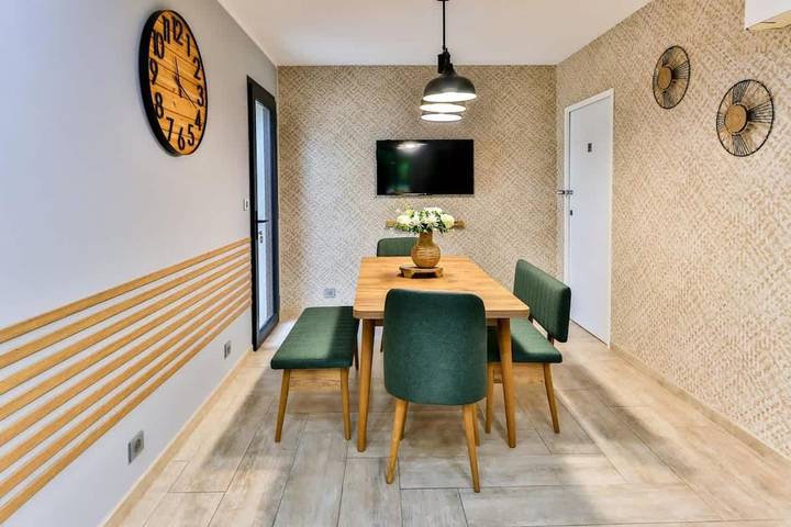Location de vacances pour 12 personnes, avec jardin et piscine, animaux acceptés à Saint-Étienne-du-Grès - 4