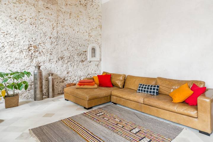 Apartamento entero, Apartamento de lujo en una ubicación de ensueño con un magnífico diseño, terraza en la azotea in Casco Antiguo de Cádiz, Cádiz