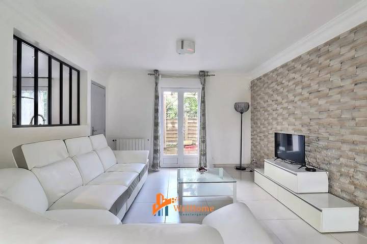 Villa pour 8 personnes, avec jardin - 1