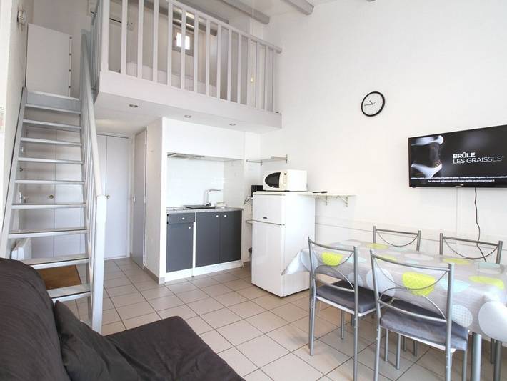 Gîte pour 2 personnes, avec balcon dans Port De Balaruc Les Bains - 2