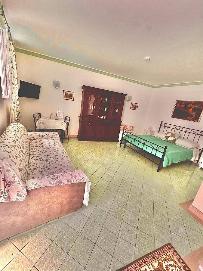 Maison d’hôte pour 4 personnes, avec jardin, adapté aux familles dans Marina Grande - 2