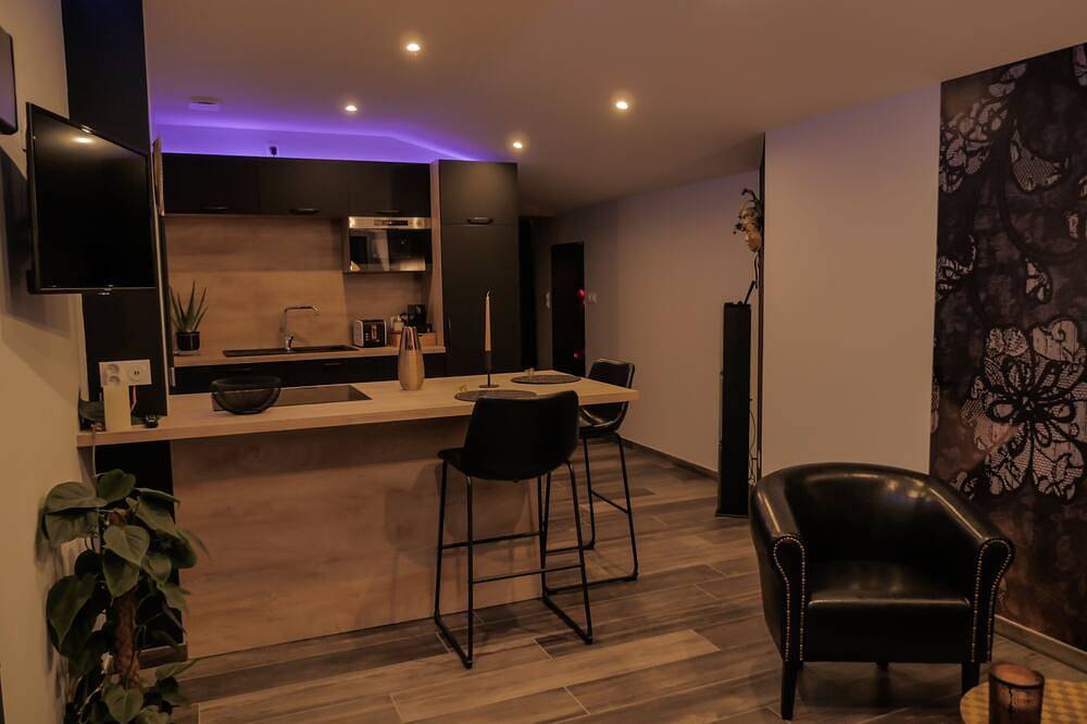 Romantic loft with private Spa 80m2 in Brûlain, Niort region