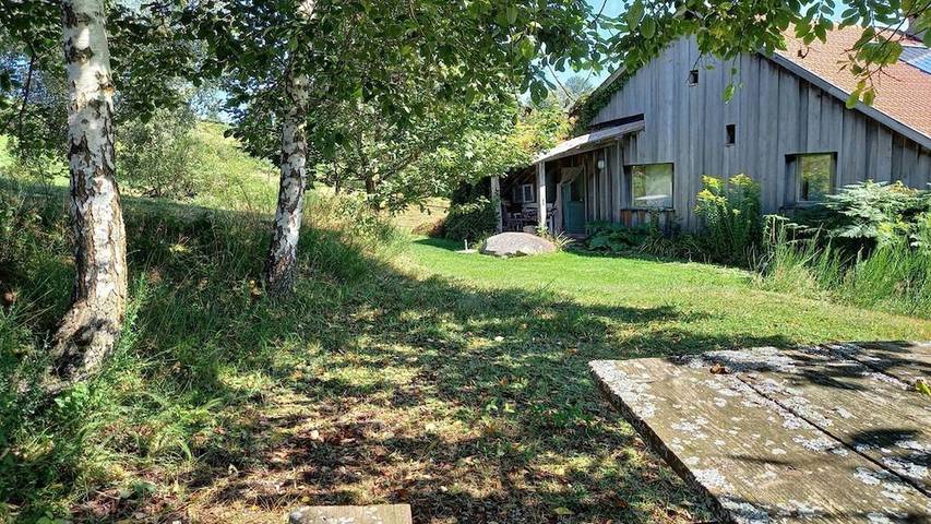 Gîte pour 4 personnes, avec terrasse et jardin à Beulotte-Saint-Laurent