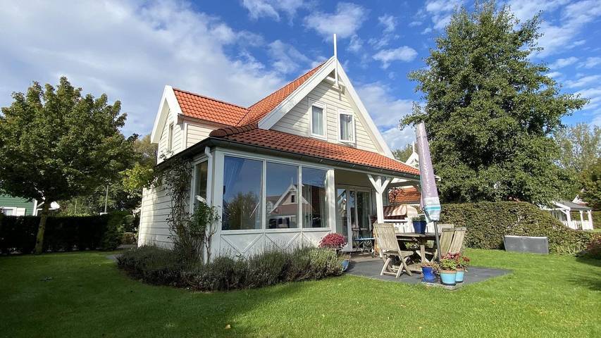 Ferienhaus für 6 Personen, mit Terrasse und Balkon/Terrasse - 1