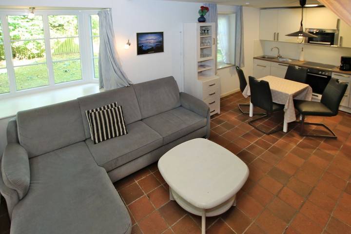 Hausscheibe mit 2- Zimmern auf ca. 52m² und Terrasse in Wyk auf Föhr (Stadt), Wyk auf Föhr
