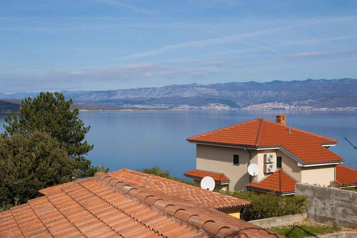 Apartamento vacacional entero, Apartamento vacacional Cerca de la playa y con aire acondicionado. in Zgribnica, Vrbnik