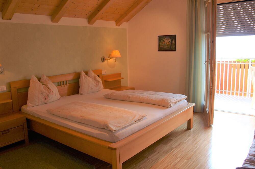 Apartment mit 3 Schlafzimmer im Südtirols Süden mit Pool,herrliche Aussicht. in Kurtatsch an der Weinstraße, Nonsberggruppe