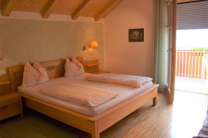 Apartment mit 3 Schlafzimmer im Südtirols Süden mit Pool,herrliche Aussicht. in Kurtatsch an der Weinstraße, Nonsberggruppe