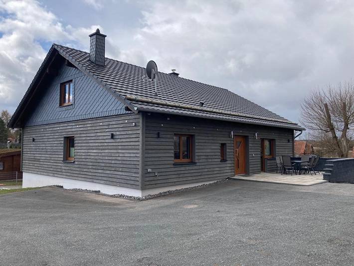Ferienwohnung für 6 Personen, mit Balkon und Terrasse sowie Garten