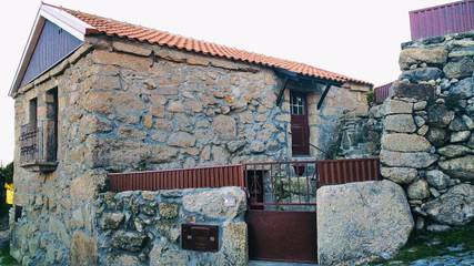 Gîte pour 3 personnes, avec jardin et vue dans Soajo