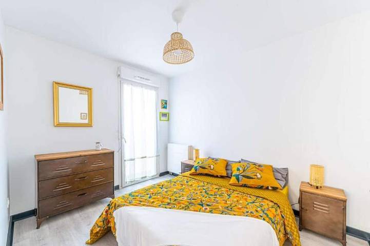 Appartement entier, Découvrez le Korrigan de Massy, un charmant appartement au sein d'une résidence de standing in Massy, Essonne
