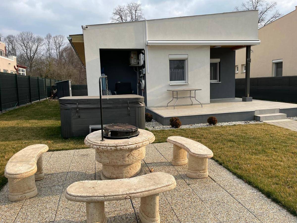 Sorrento Deluxe Apartment - Jacuzzi in Siofok, Siófok und Umgebung