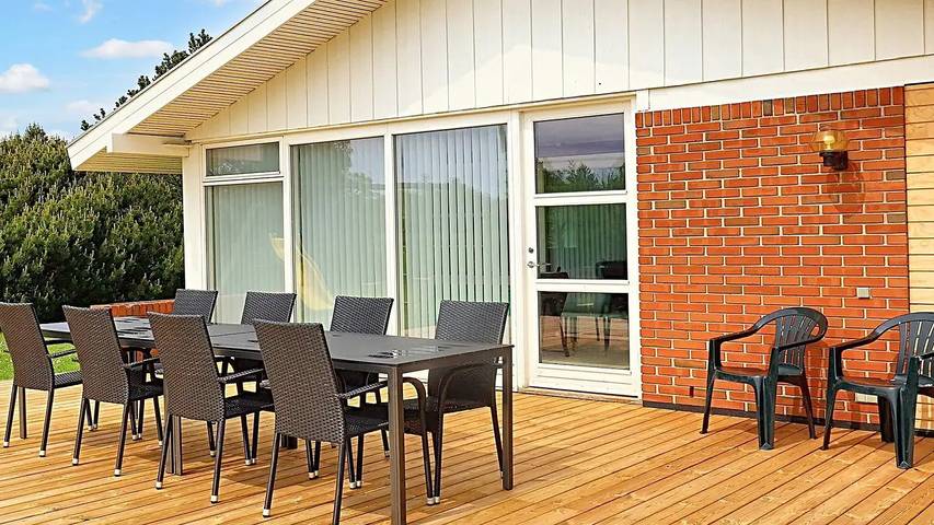 Ferienhaus für 9 Personen, mit Terrasse in Marielyst - 3