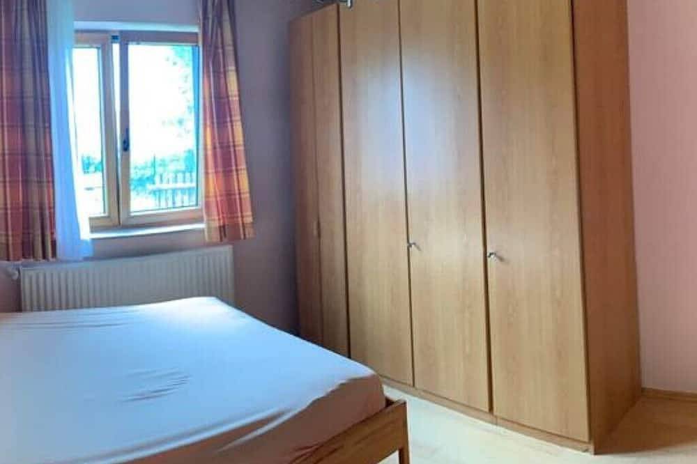 Ganze Wohnung, Einliegerwohnung  21/2 Zimmer, separater Eingang , ruhiger Lage in Dietenheim (Baden-Württemberg), Alb-Donau-Kreis