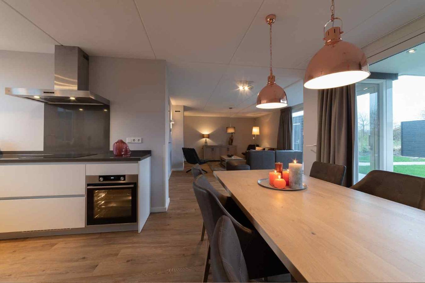 Detached 6-person wellness villa with hot tub and outdoor sauna in Colijnsplaat in Colijnsplaat, Côte de Zeeland