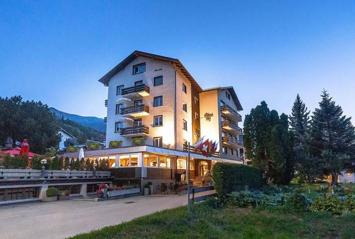 Hotel, mit Terrasse und Sauna in Unterbäch
