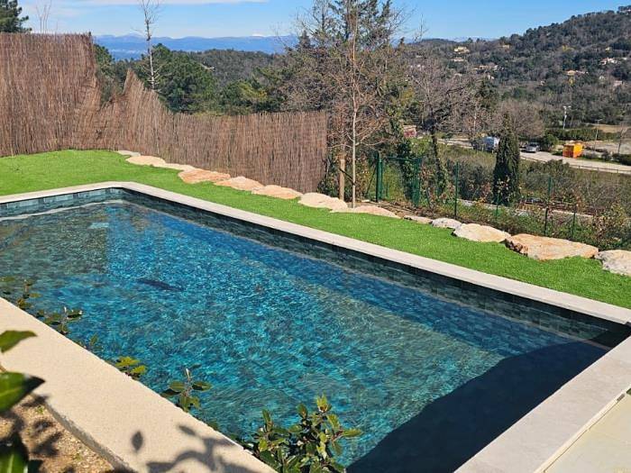 Location de vacances pour 8 personnes, avec piscine et jardin, adapté aux familles à La Garde-Freinet - 4