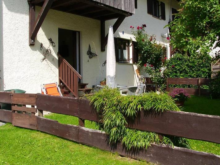 Hütte für 2 Personen, mit Terrasse und Garten in Oberammergau