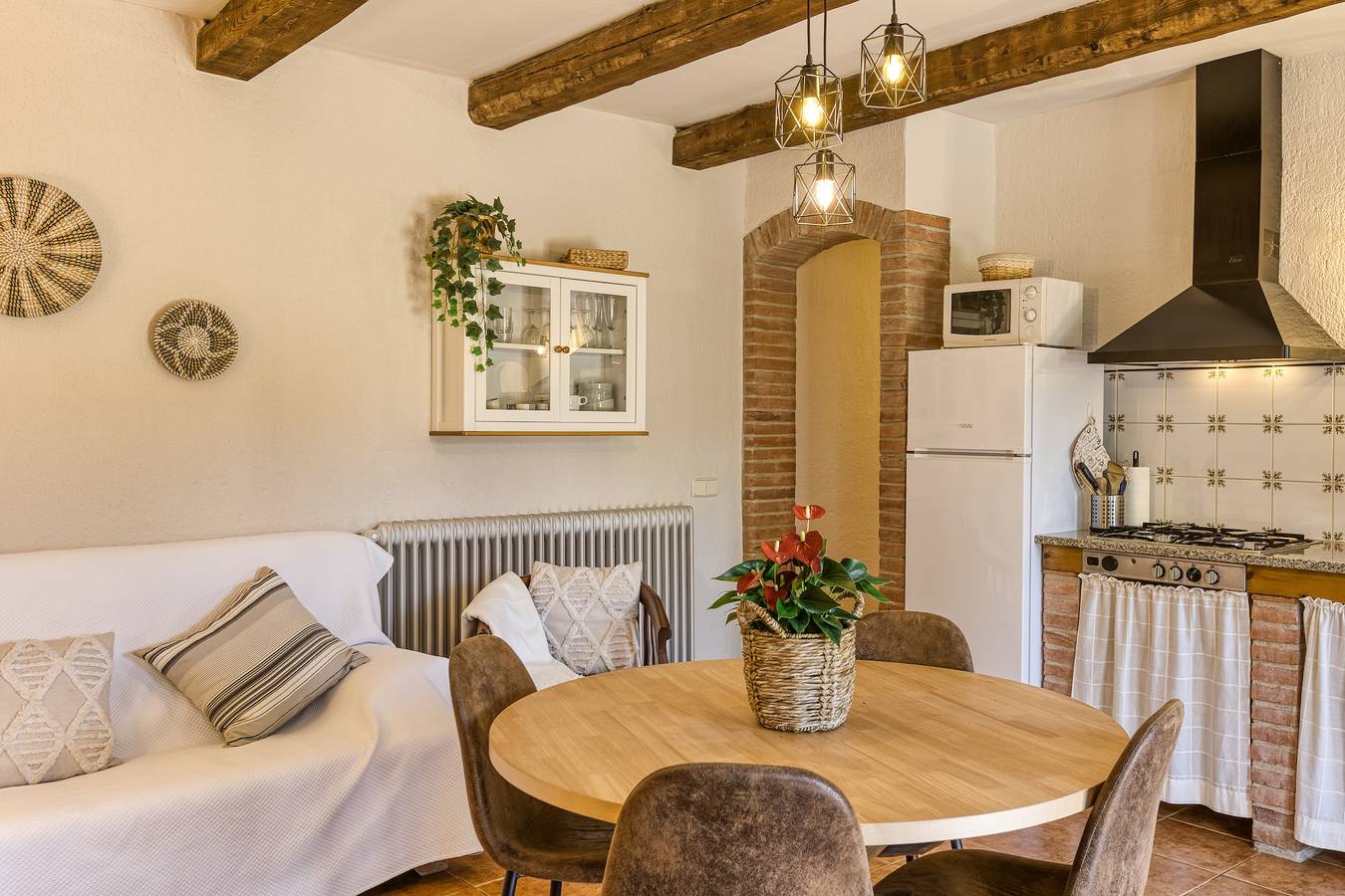 Casa rural 'Can Planas 1' con piscina compartida, Wi-Fi y aire acondicionado in Fonolleres (Girona), Parlabá