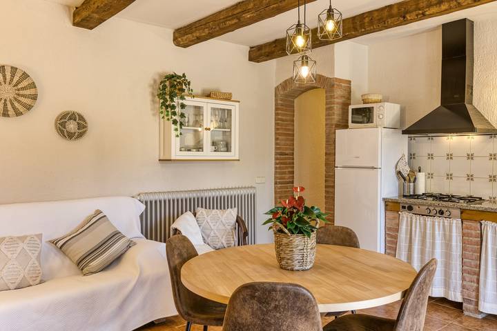 Villa für 4 Personen, mit Garten