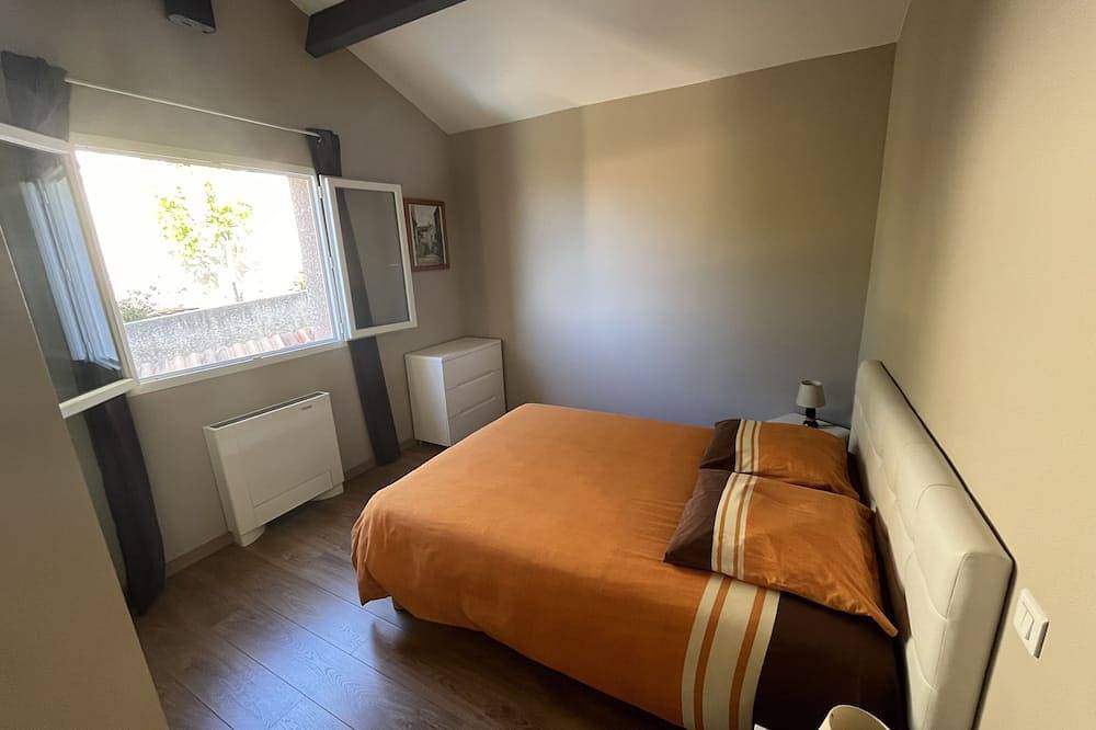T3 - First floor - With swimming pool - Rated 5 * furnished for tourism in Piana, Region de Ajaccio