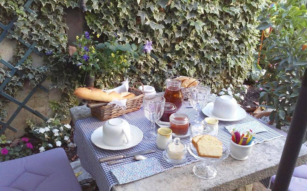 Suite in Marsillargues, Côte méditerranéenne (France)