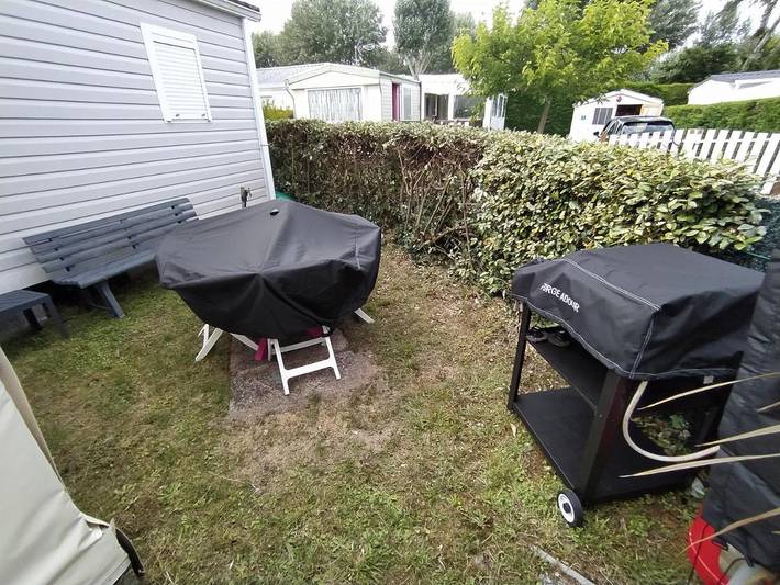 Camping pour 4 personnes, avec jardin ainsi que terrasse et piscine à Gujan-Mestras - 2