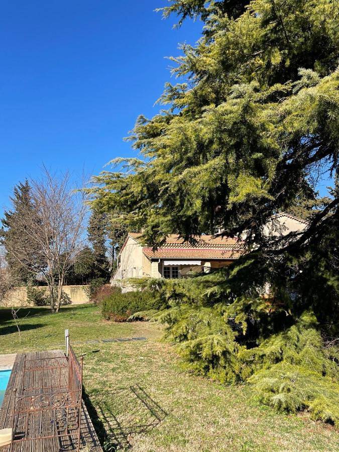 Three-Bedroom Home in Bédarrides, Vaucluse