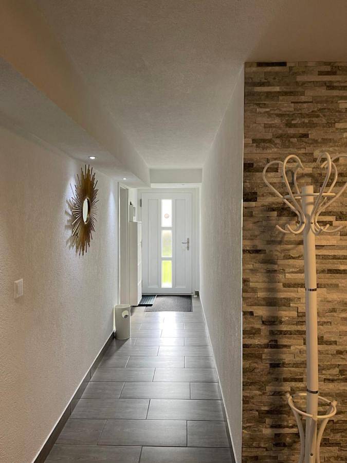 Ganze Wohnung, Two-Bedroom Apartment in Plancemont, Val-de-Travers