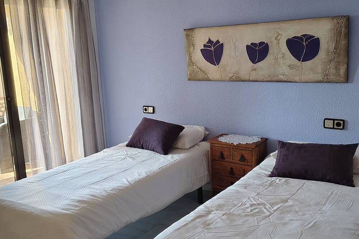 Appartement entier, Spacious apartment between the sea and the mountains, with incredible views. in Polop, Costa Blanca