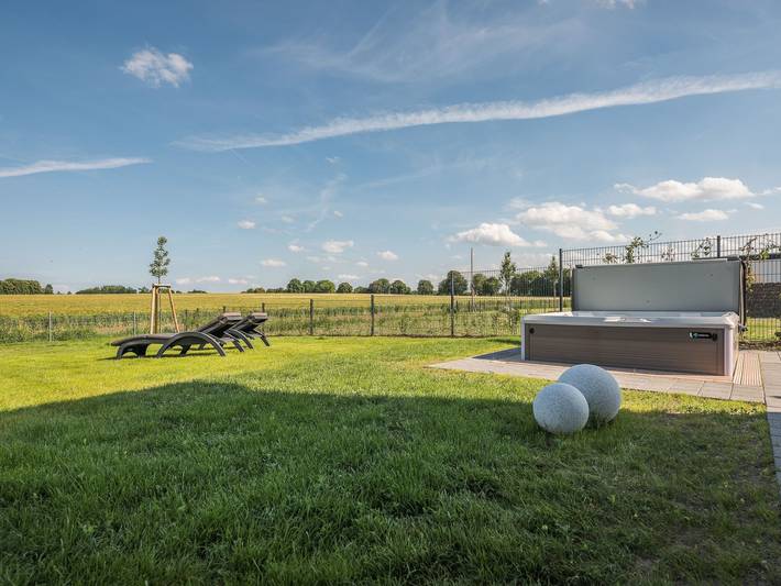 Ferienhaus für 7 Personen, mit Terrasse und Garten sowie Sauna und Ausblick, mit Haustier in Göhren-Lebbin