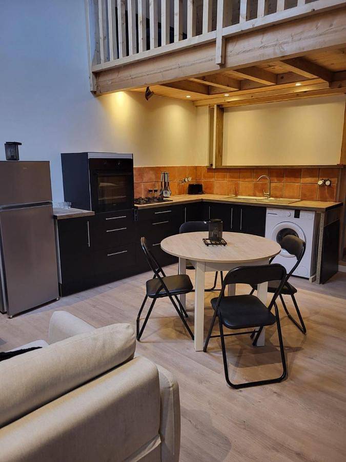 Gîte pour 7 personnes à Saint-Amour - 3