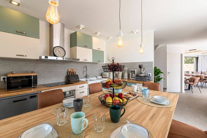 Location de vacances pour 10 personnes, avec piscine et jardin à Pianottoli-Caldarello - 4