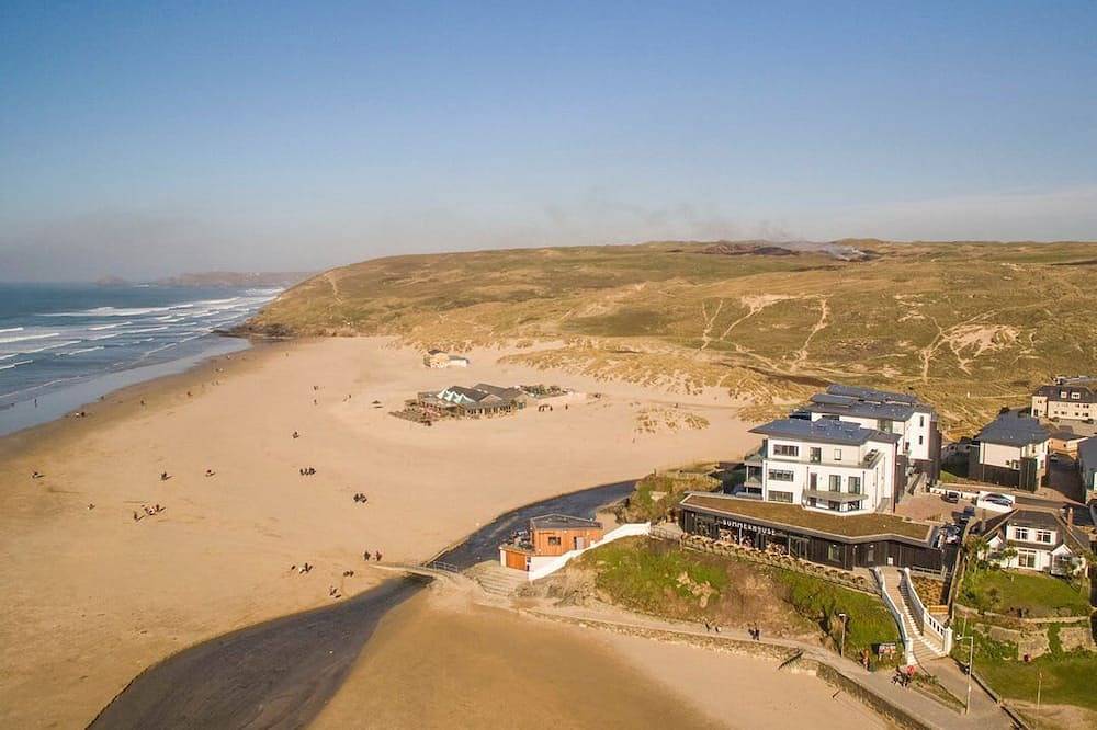 Entire apartment, Chapel Rock View: Coastal Gem in Perranporth, Cornwall