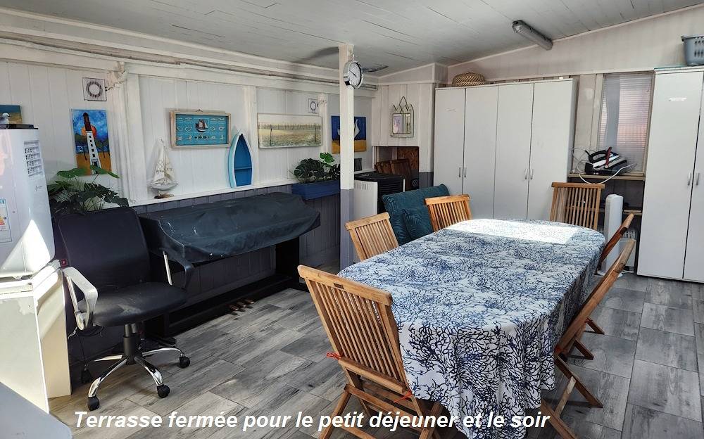 Chambres d'hôte by madorre.com - Chambre blanche in La Teste-de-Buch, Région d'Arcachon