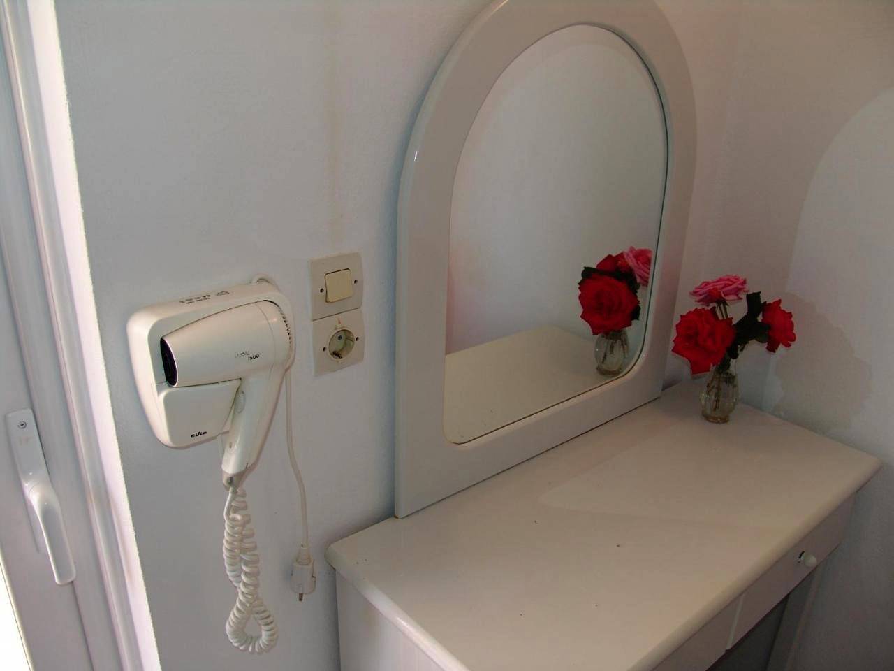 Studio (2 Adults) with Pool View in Kos