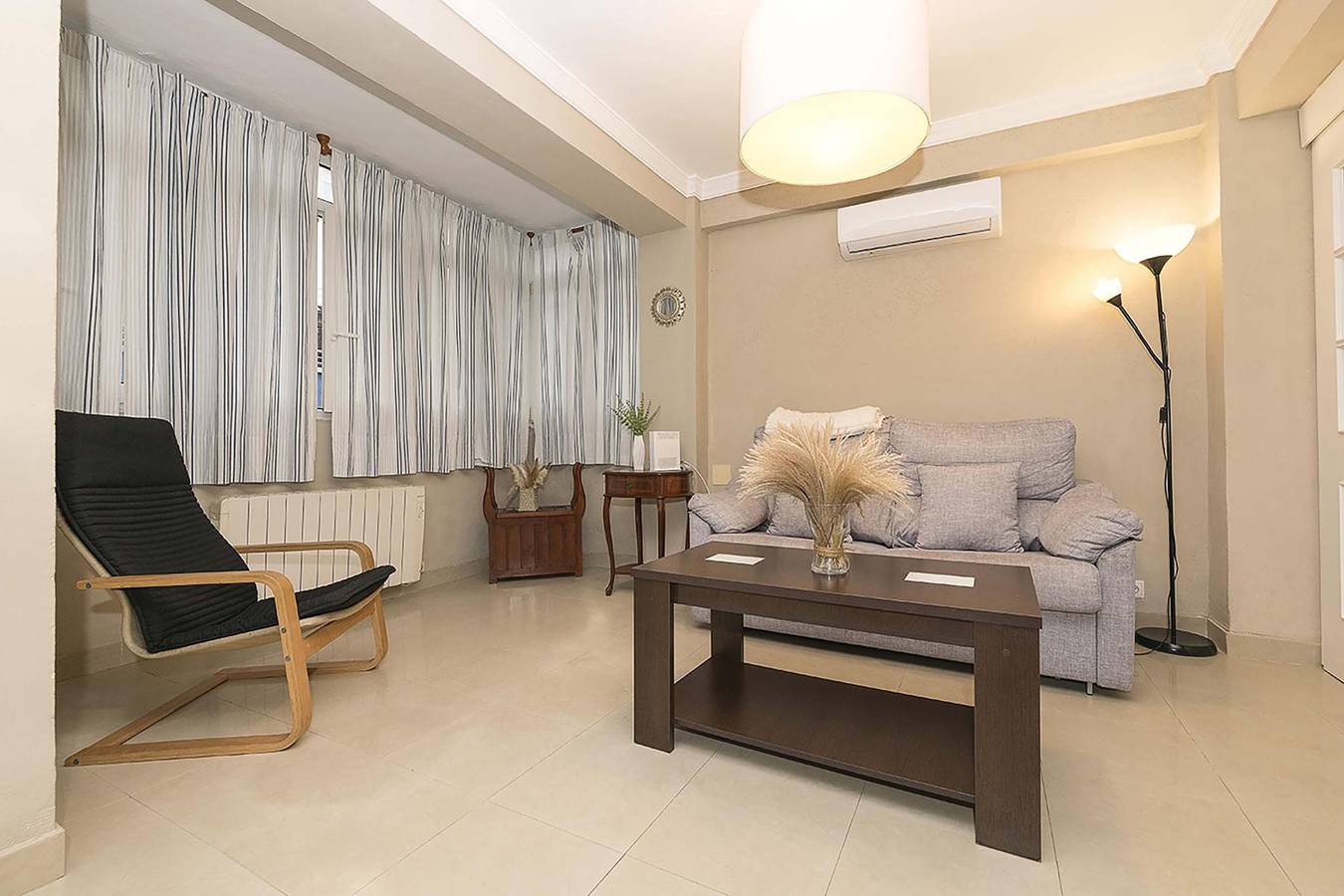 Apartamento vacacional entero, Victoriamar - Bonito apartamento a 150 metros de la playa Victoria con wifi gratis in Playa La Victoria, Cádiz