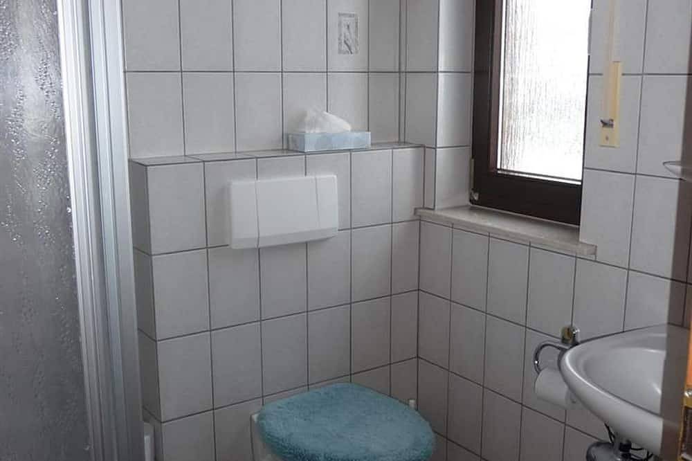 Pension B. Schäfer - Doppelzimmer Dusche/Wc in Arft, Osteifel